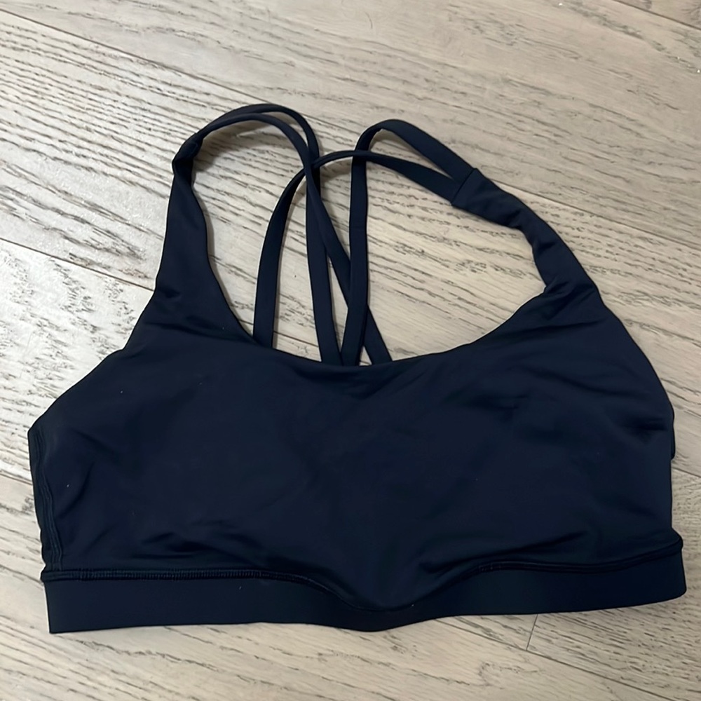 Lululemon sports bra